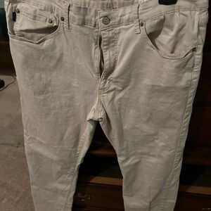 Crown & Ivy Light Classic Fit Pants